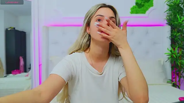 AriannaSins online show from January 29, 1:07 pm