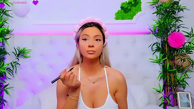 AriannaSins online show from September 24, 12:30 pm