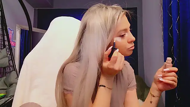 AriannaSins online show from March 6, 5:37 am