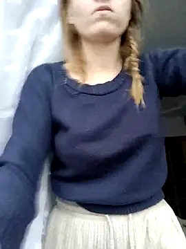 SandyCassie online show from December 3, 7:49 am