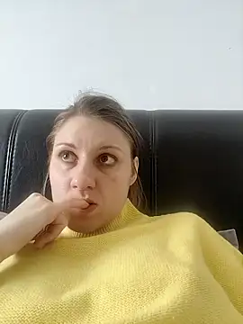 SandyCassie online show from March 11, 12:33 pm