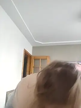 SandyCassie online show from April 9, 5:18 am