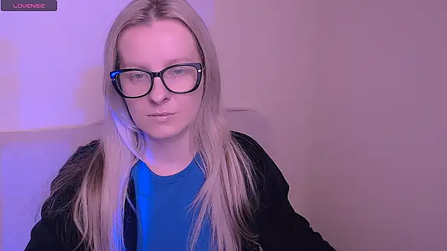 AllaLeomz online show from November 20, 9:20 am