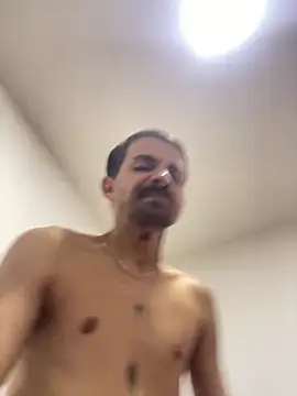 Snapshot of Felipinh19cm chatting on December 17, 2:17 am Felipinh19cm online show from December 17, 2:17 am