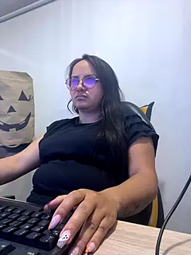 antoniamiller69 online show from November 1, 12:34 am