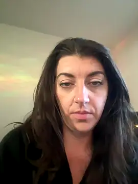 Bambieyez4 online show from October 16, 12:33 am