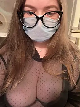 Snapshot of Curvy__Goddess chatting on May 6, 3:13 am Curvy Goddess online show from May 6, 3:13 am
