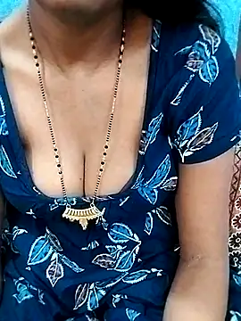 Snapshot of Soniya-hot21 chatting on October 29, 6:15 am Soniya-hot21 online show from October 29, 6:15 am