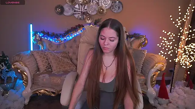 QueenEvieX online show from December 16, 7:13 am