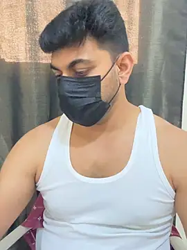Snapshot of Handsome8677 chatting on June 8, 9:42 am Handsome8677 online show from June 8, 9:42 am