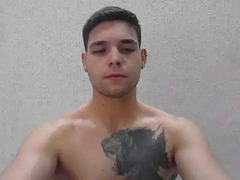 Snapshot of Zure-xxx chatting on May 11, 11:35 pm Zure-xxx online show from May 11, 11:35 pm
