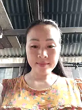 Snapshot of Spring-mky chatting on October 25, 5:37 am Spring-mky online show from October 25, 5:37 am