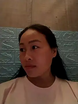 Snapshot of Spring-mky chatting on October 27, 5:11 am Spring-mky online show from October 27, 5:11 am