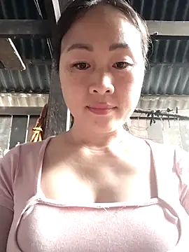 Snapshot of Spring-mky chatting on December 3, 1:46 am Spring-mky online show from December 3, 1:46 am