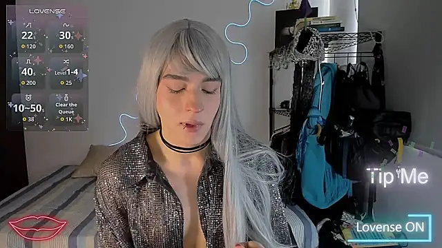 Lyric Mirage online show from November 5, 4:18 pm