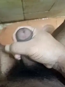 Snapshot of muster121 chatting on December 16, 3:39 pm muster121 online show from December 16, 3:39 pm