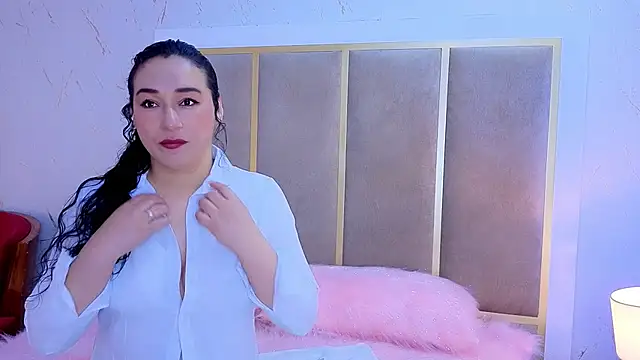 Snapshot of Elizabeth_bennett_6 chatting on November 12, 11:43 am Elizabeth bennett 6 online show from November 12, 11:43 am