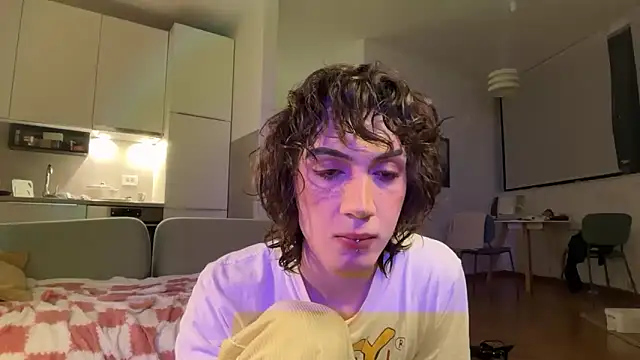 kira yoshika9e online show from April 20, 11:28 pm