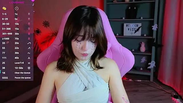 Soffi Toffi online show from October 31, 10:38 am