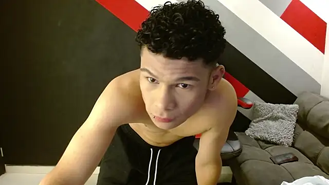 Billi TillXX online show from October 24, 5:26 am