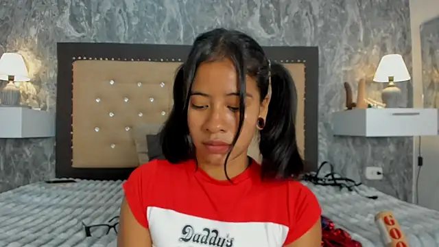 EuphoriaSavage online show from October 31, 1:45 pm