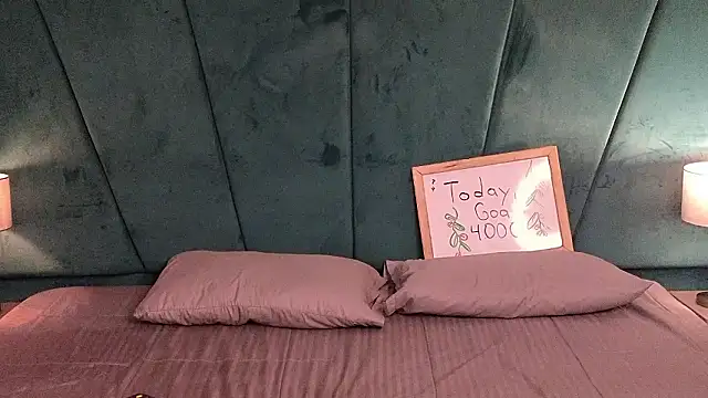 Aaron Eze online show from March 7, 11:51 am