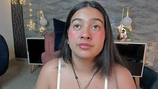 lilithst  online show from December 17, 8:48 pm