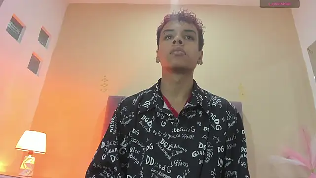 Xavier Fox    online show from February 16, 8:16 pm