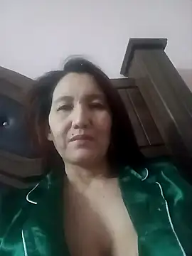 Bigtitsass81 online show from November 11, 5:24 pm