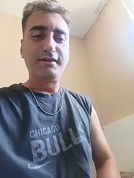 Snapshot of ahmetblk95 chatting on June 16, 10:51 am ahmetblk95 online show from June 16, 10:51 am