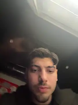 Snapshot of emir343475 chatting on October 24, 10:06 pm emir343475 online show from October 24, 10:06 pm