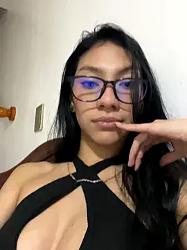 Snapshot of Swet_scarlet chatting on October 28, 12:58 am Swet scarlet online show from October 28, 12:58 am