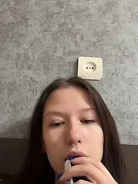 Snapshot of AngelaXSmile chatting on October 29, 3:42 am AngelaXSmile online show from October 29, 3:42 am