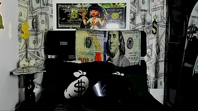 Snapshot of Latin_Doll13 chatting on October 26, 8:09 am Latin Doll13 online show from October 26, 8:09 am