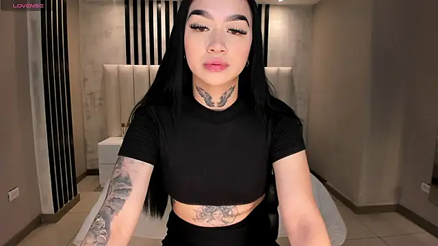 MeganCross1 online show from November 23, 11:37 pm