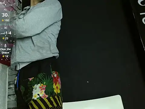 pether hairy online show from December 4, 4:22 am