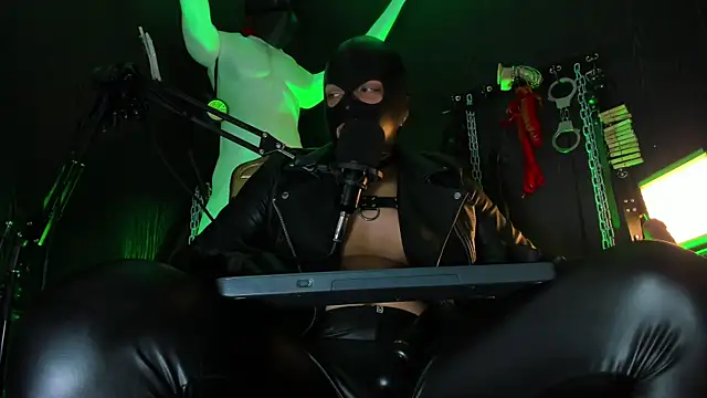Master Connor BDSM online show from April 22, 10:22 pm