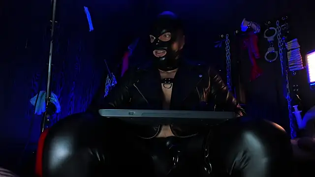 Master Connor BDSM online show from April 28, 2:27 am