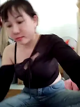 Snapshot of Ana-love2025 chatting on November 22, 2:21 am Ana-love2025 online show from November 22, 2:21 am