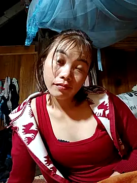 Snapshot of omai-ngot chatting on October 24, 5:09 pm omai-ngot online show from October 24, 5:09 pm