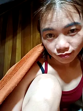 Snapshot of omai-ngot chatting on November 1, 8:22 pm omai-ngot online show from November 1, 8:22 pm