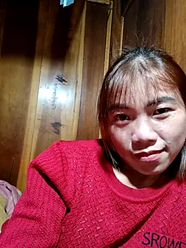 Snapshot of omai-ngot chatting on November 19, 1:33 pm omai-ngot online show from November 19, 1:33 pm