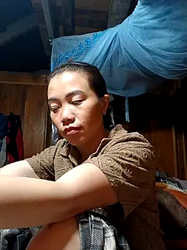 Snapshot of omai-ngot chatting on November 25, 1:33 pm omai-ngot online show from November 25, 1:33 pm