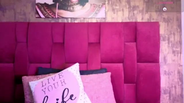 camila  bouzas online show from February 12, 12:00 pm