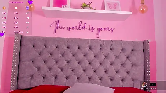 Sophiia 77 online show from March 18, 9:29 pm