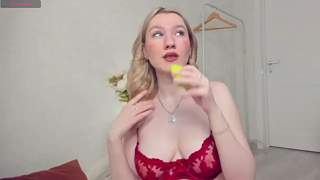 LinaRayy online show from February 20, 1:02 am