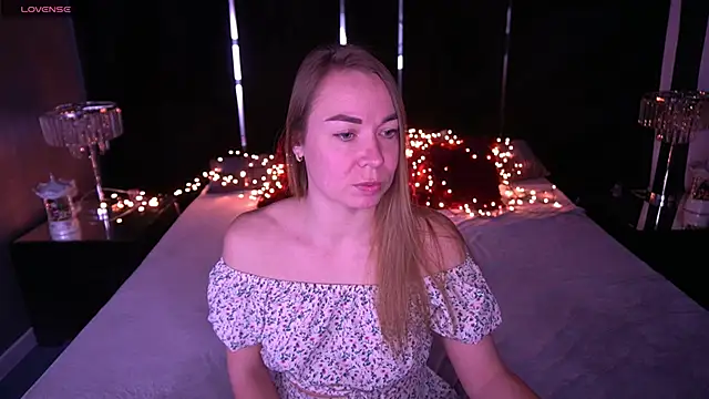 VixenMuse online show from February 11, 9:31 pm