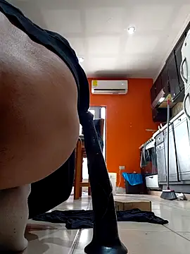 titi23557 online show from March 8, 6:23 pm