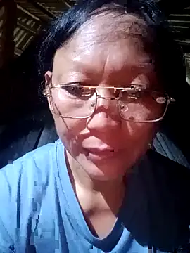 nui-show online show from October 26, 1:28 pm