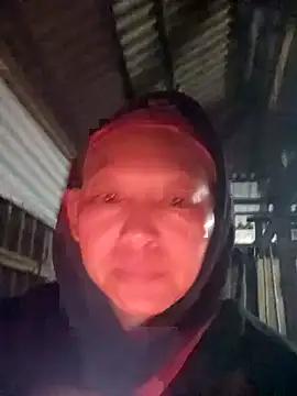 nui-show online show from November 14, 9:02 pm